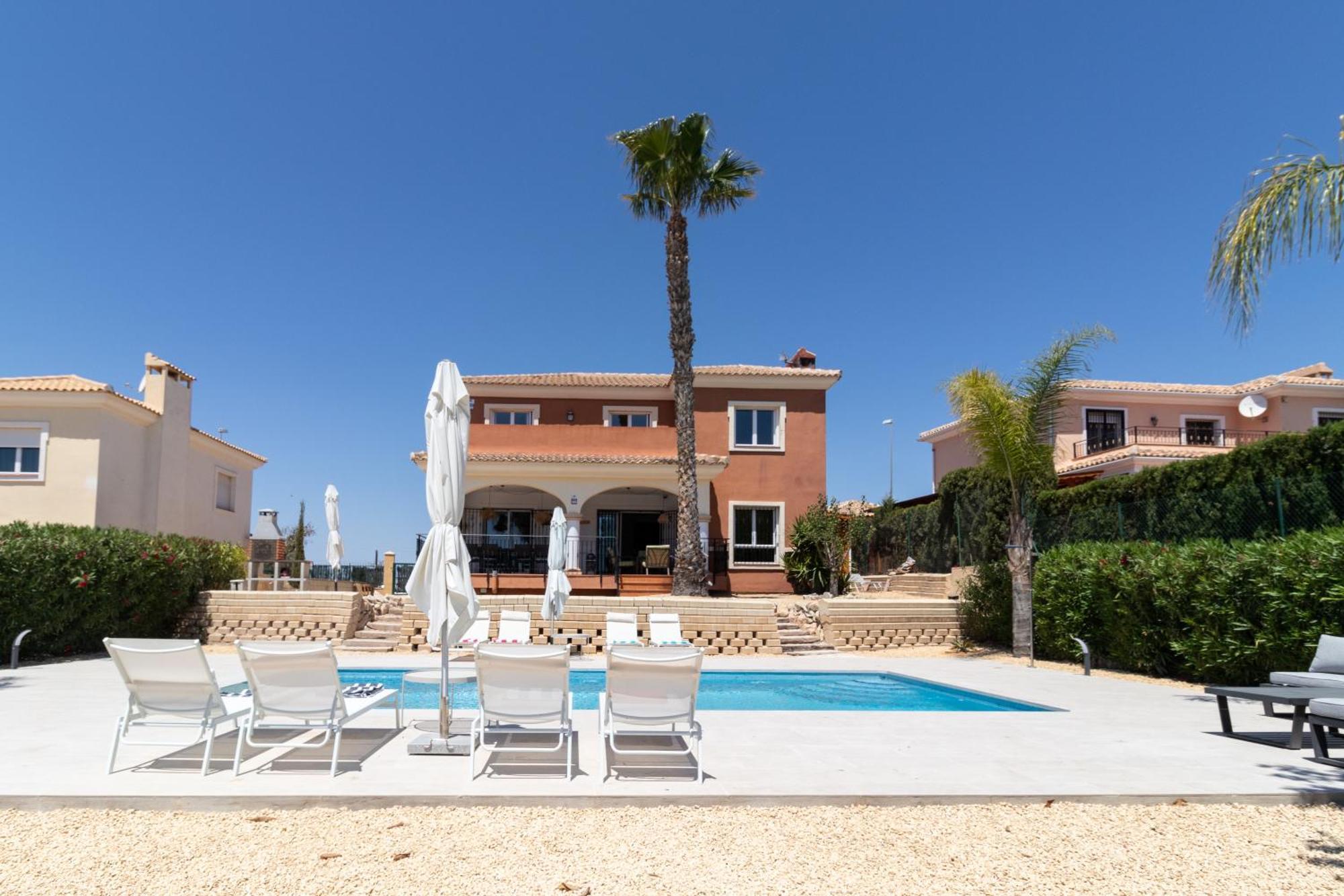 Villa Bonalba Мучамел Екстериор снимка